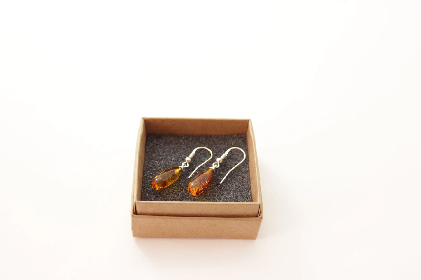 Baltic Amber Jewelry - Drop Earrings with Sterling Silber 925 Plum Clymene