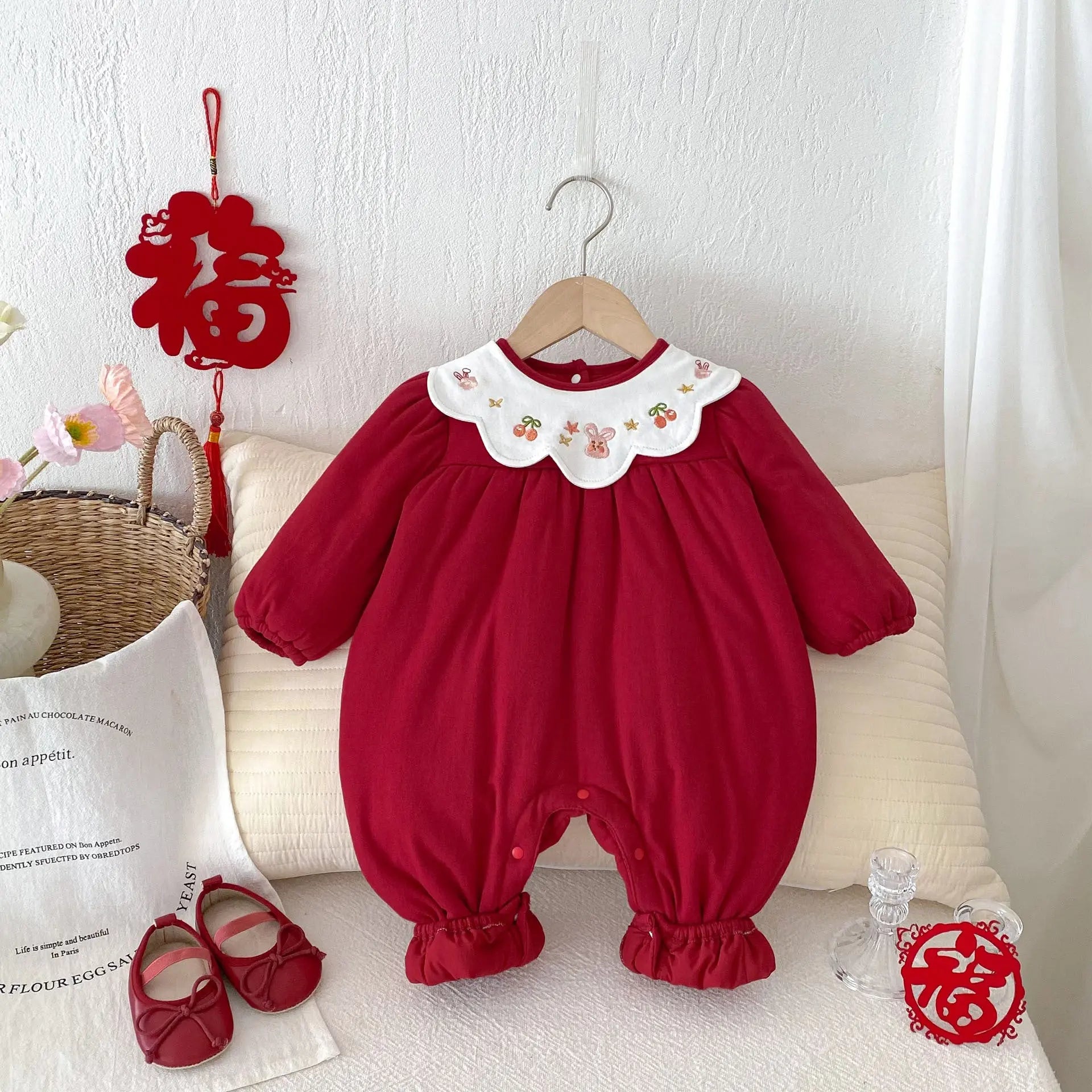 Winter New Arrival Baby Girls Cute Rabbits and Fruits Embroidered Chocolate Lily