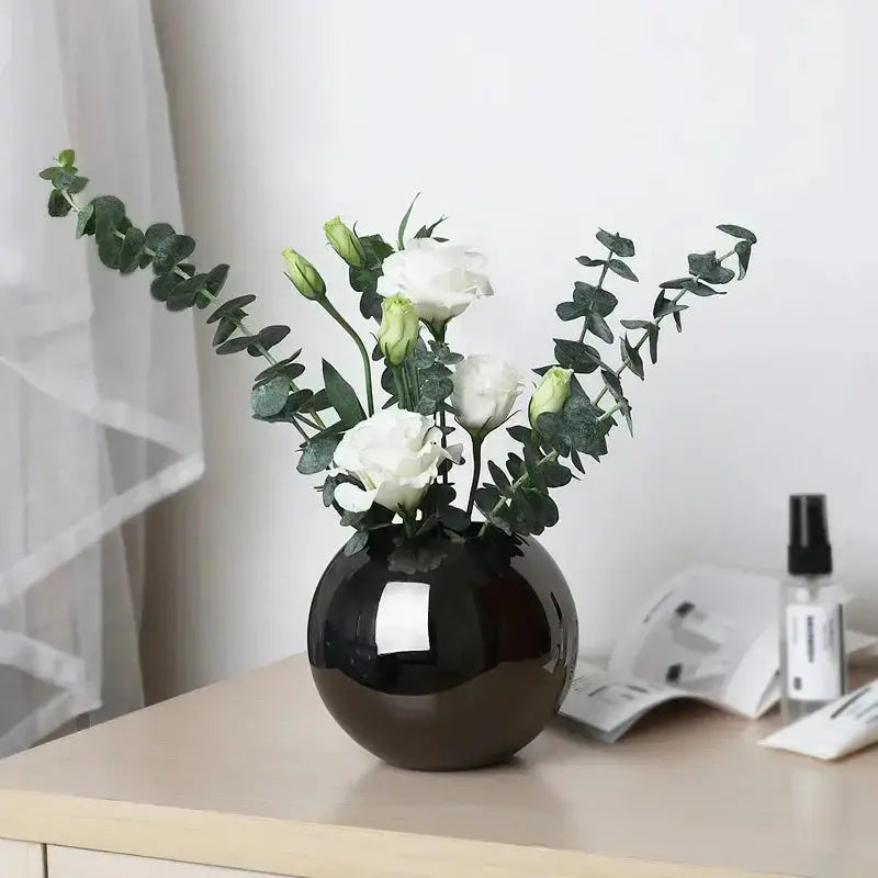 Round Glossy Metal Vase Copper Pallas